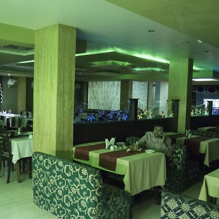 Hotel Sunshine Baharampur Extérieur photo