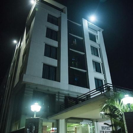 Hotel Sunshine Baharampur Extérieur photo