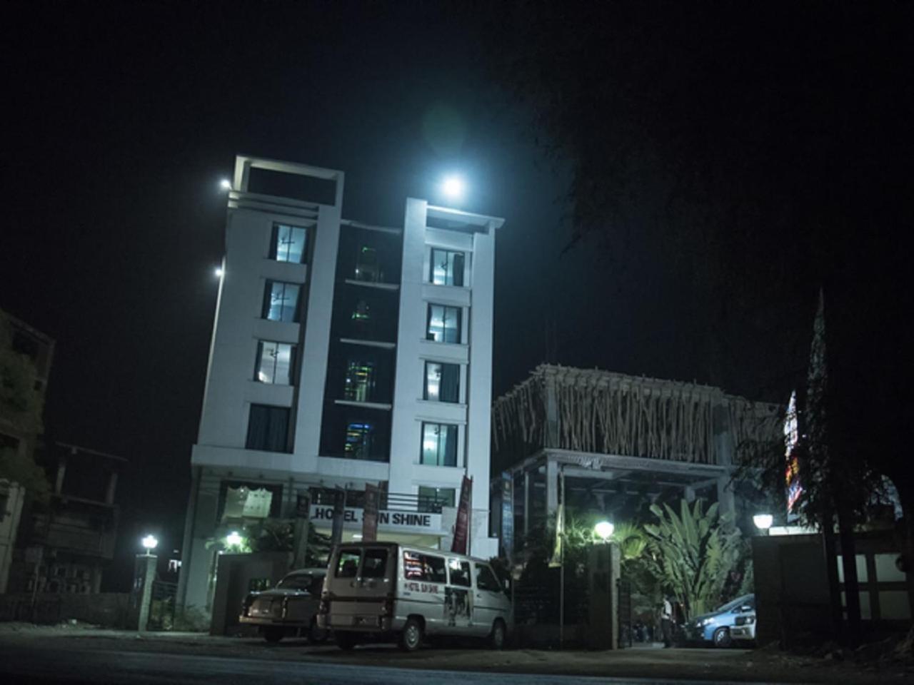 Hotel Sunshine Baharampur Extérieur photo