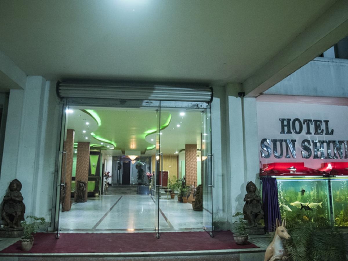 Hotel Sunshine Baharampur Extérieur photo