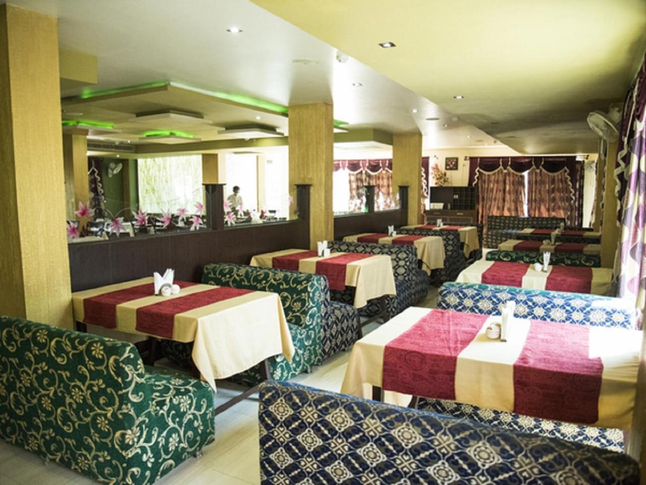 Hotel Sunshine Baharampur Extérieur photo