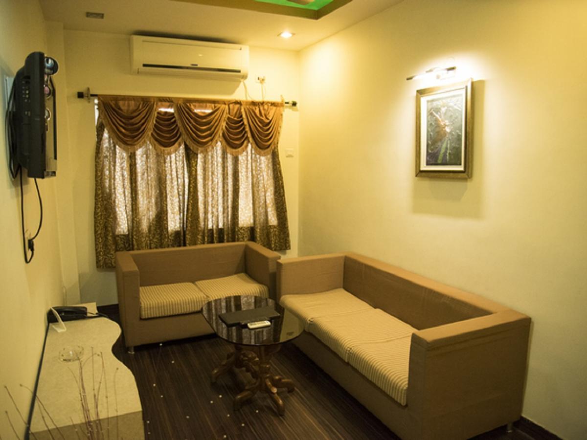 Hotel Sunshine Baharampur Extérieur photo