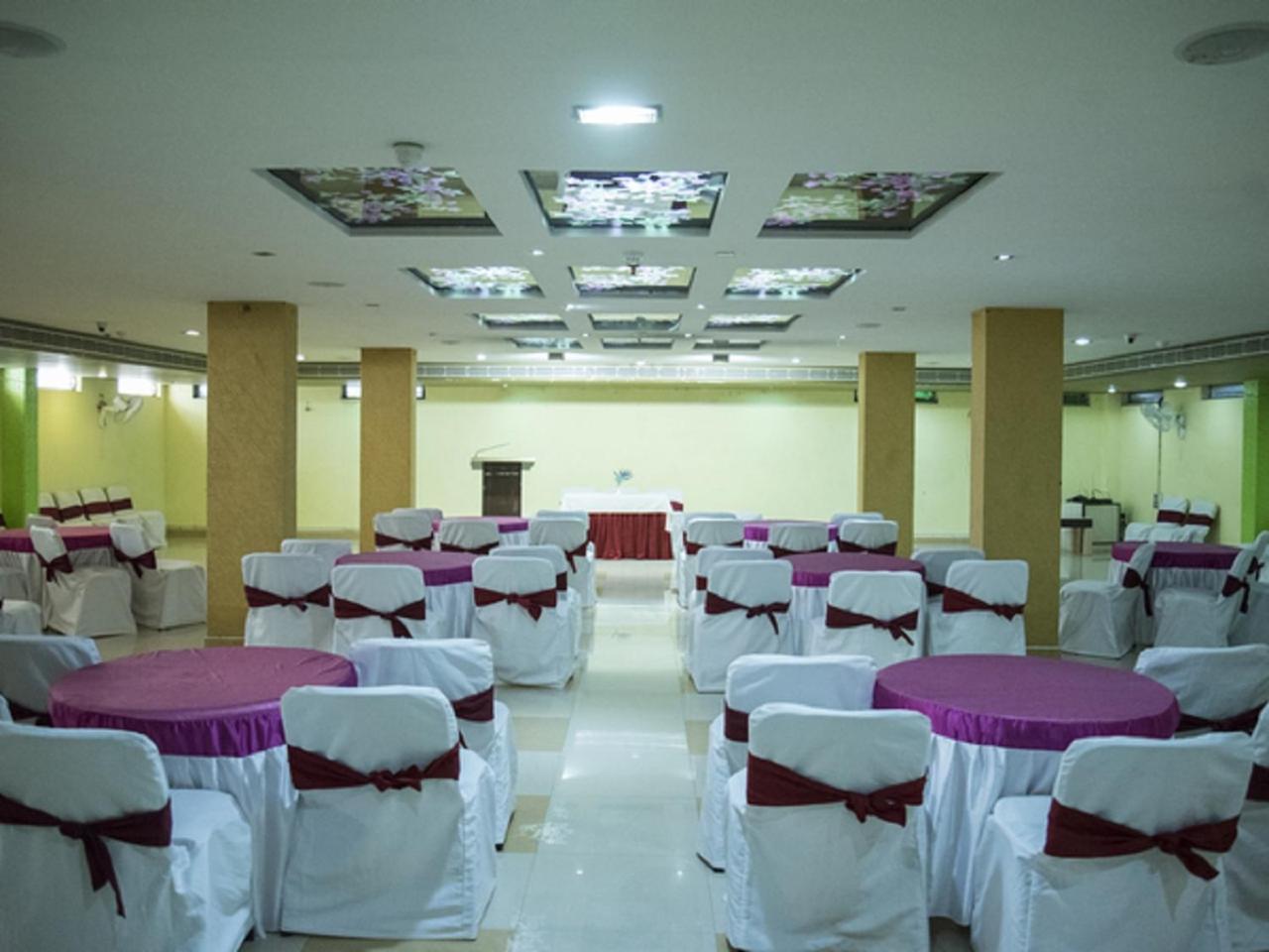 Hotel Sunshine Baharampur Extérieur photo