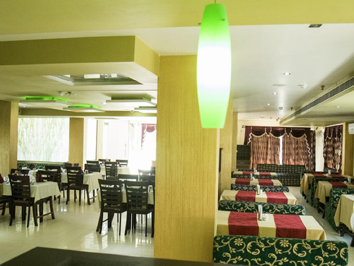 Hotel Sunshine Baharampur Extérieur photo