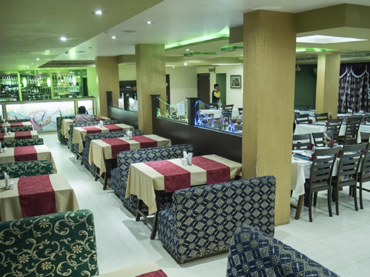 Hotel Sunshine Baharampur Extérieur photo
