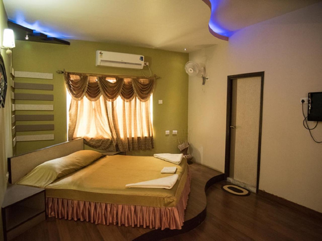 Hotel Sunshine Baharampur Extérieur photo