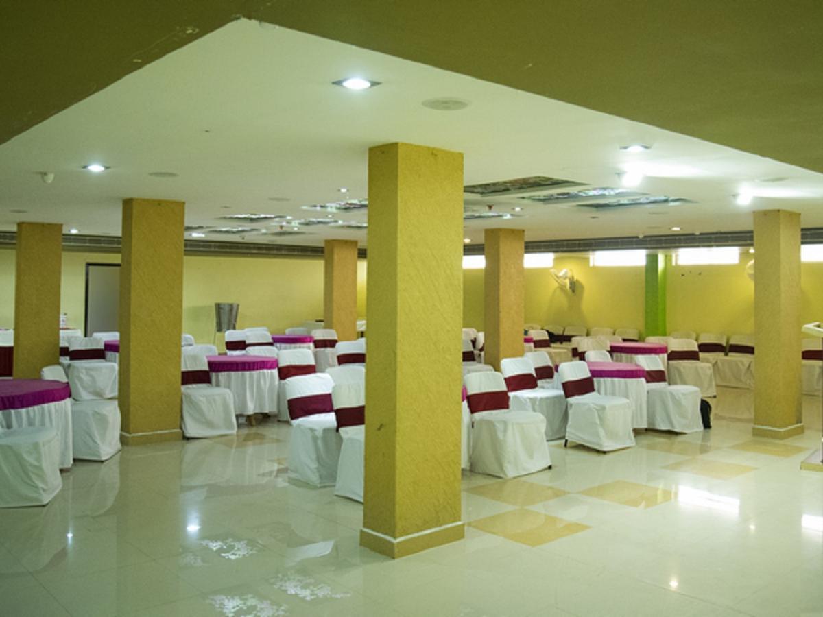 Hotel Sunshine Baharampur Extérieur photo